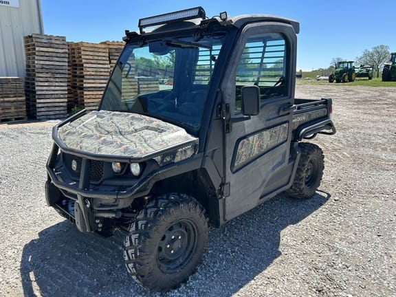 2019 John Deere XUV 835M Equipment Image0