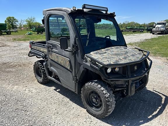 Image of John Deere XUV 835M equipment image 3