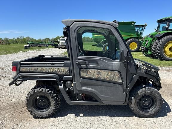 Image of John Deere XUV 835M equipment image 4