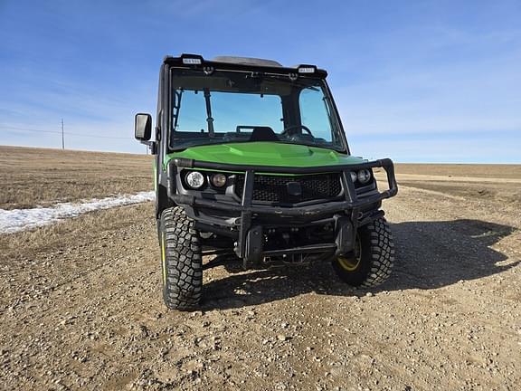 Image of John Deere XUV 835M equipment image 1