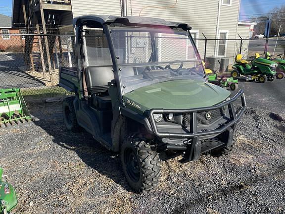 Image of John Deere XUV 835M equipment image 1