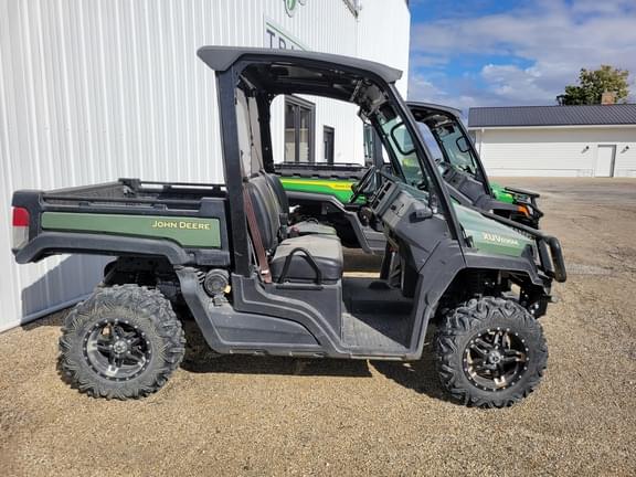 Image of John Deere XUV 835M equipment image 3