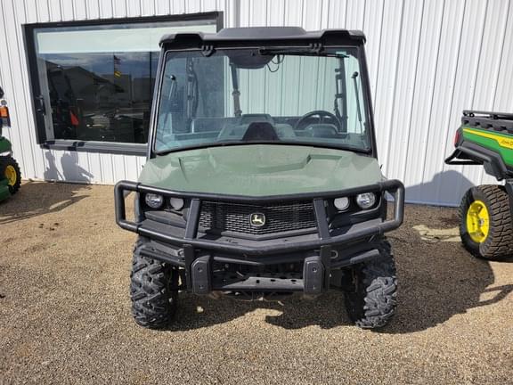 Image of John Deere XUV 835M equipment image 1