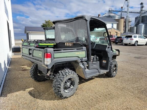 Image of John Deere XUV 835M equipment image 4