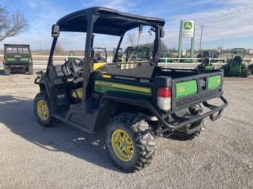 Main image John Deere XUV 835M