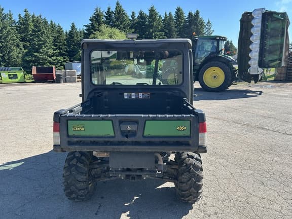 Image of John Deere XUV 835M equipment image 2