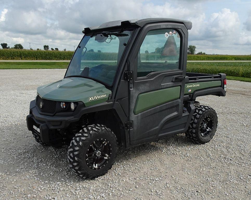 Image of John Deere XUV 835M Primary image