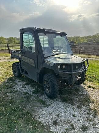 Image of John Deere XUV 835M Primary image