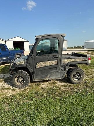Image of John Deere XUV 835M equipment image 2