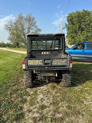 Image of John Deere XUV 835M equipment image 3