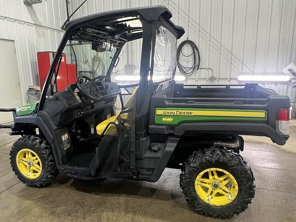 Image of John Deere XUV 835M equipment image 2