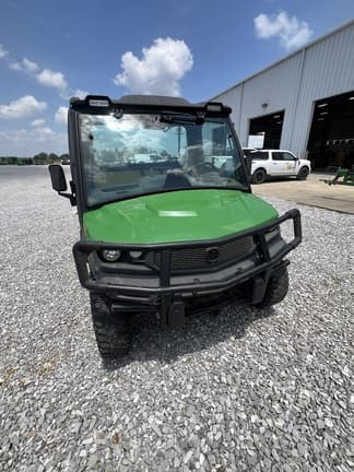 Image of John Deere XUV 835M equipment image 2