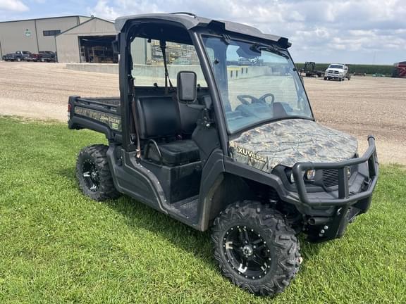 Image of John Deere XUV 835M equipment image 2
