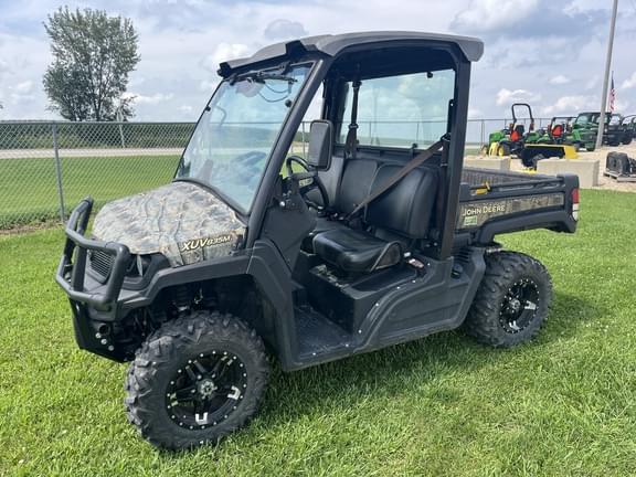 Image of John Deere XUV 835M Primary image