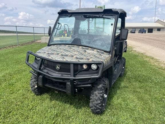 Image of John Deere XUV 835M equipment image 1