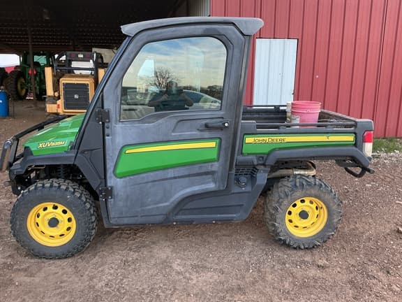 Image of John Deere XUV 835M Primary image