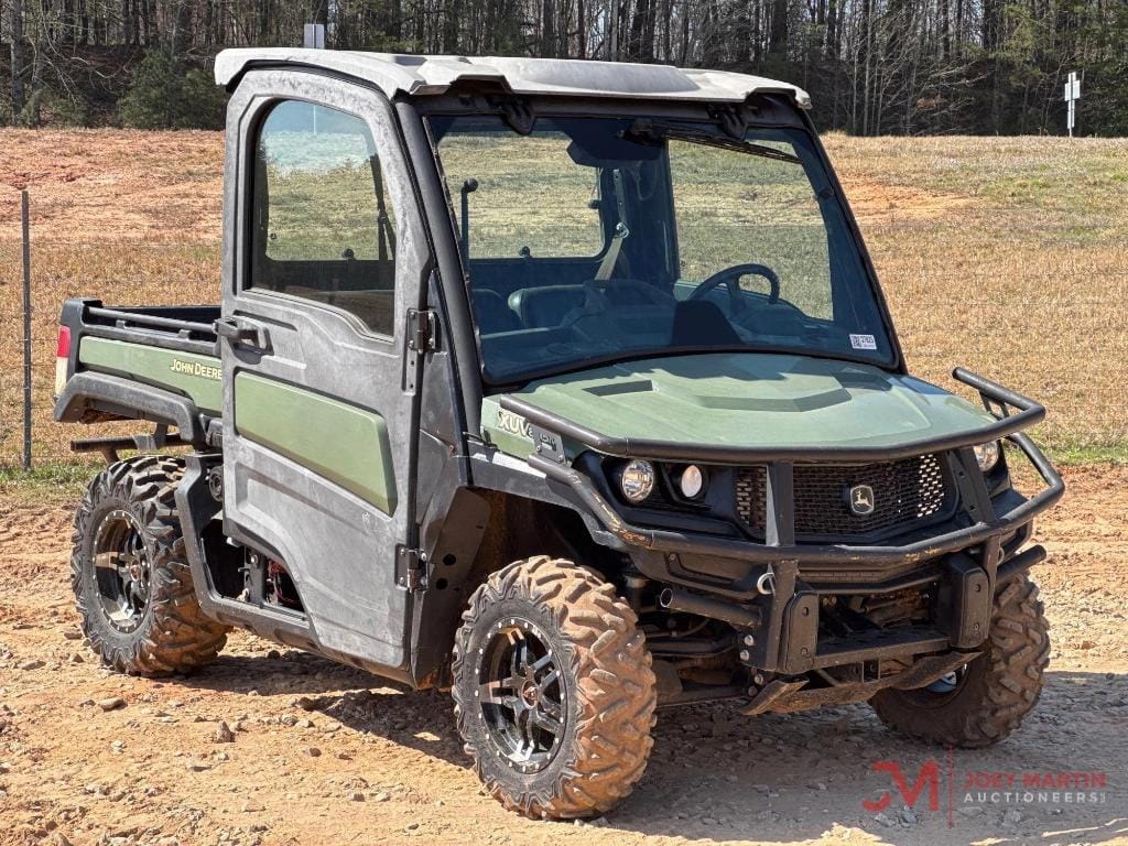 2019 John Deere XUV 835M Equipment Image0