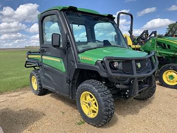 2019 John Deere XUV 835R Equipment Image0