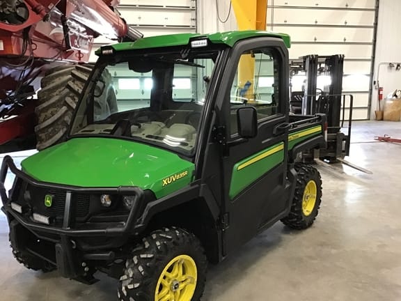 Main image John Deere XUV 835R