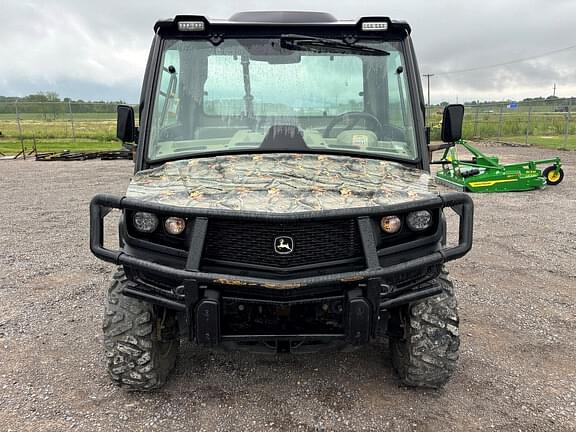 Image of John Deere XUV 835R equipment image 2