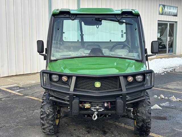 Image of John Deere XUV 835R equipment image 2