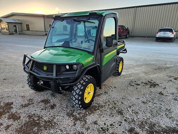 Image of John Deere XUV 835R equipment image 4