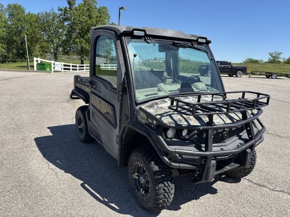 Image of John Deere XUV 835R equipment image 4
