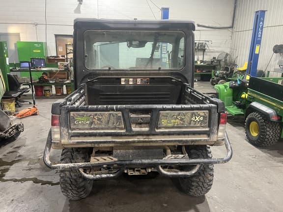 Image of John Deere XUV 835R equipment image 2