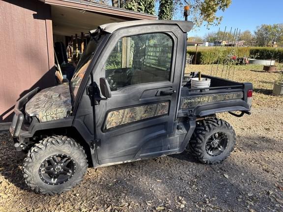 Image of John Deere XUV 835R Primary image