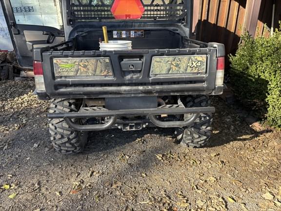 Image of John Deere XUV 835R equipment image 3