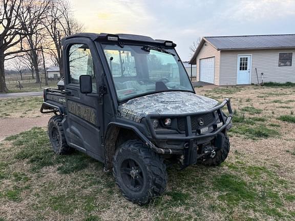 Image of John Deere XUV 835R Primary image