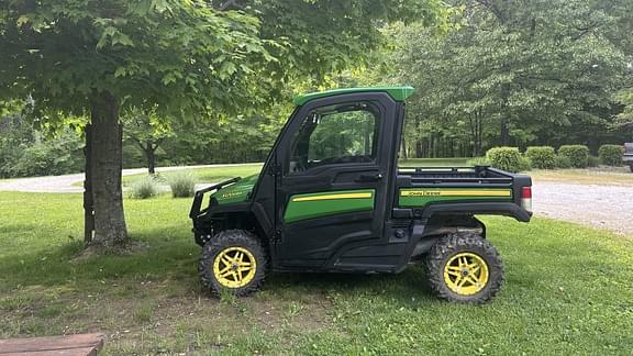 Image of John Deere XUV 835R Primary image