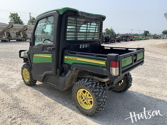 Image of John Deere XUV 835R equipment image 4
