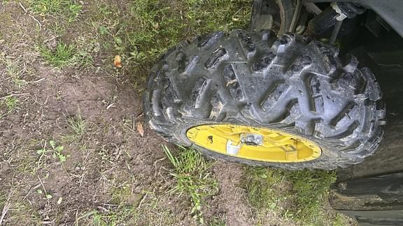 Image of John Deere XUV 835R equipment image 4