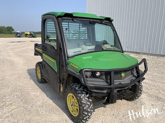 Image of John Deere XUV 835R Primary image