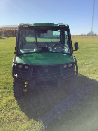 Image of John Deere XUV 835R equipment image 3