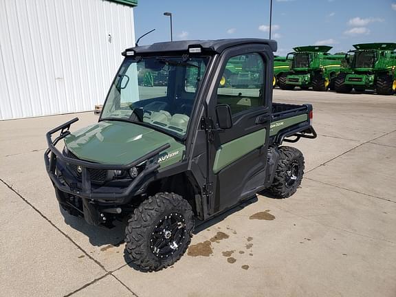 Image of John Deere XUV 835R Primary image