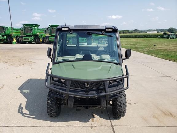 Image of John Deere XUV 835R equipment image 1