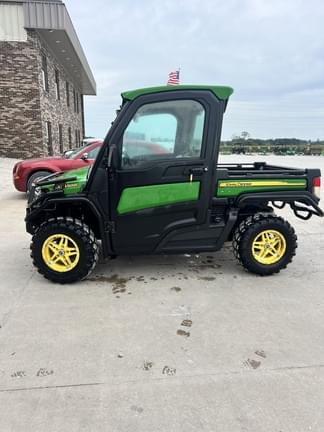 Image of John Deere XUV 835R Primary image