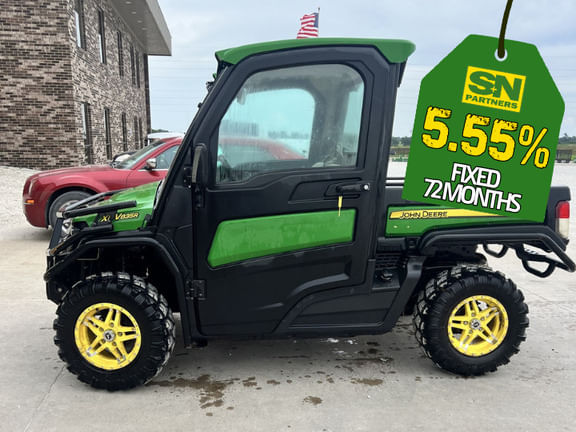 2019 John Deere XUV 835R Equipment Image0