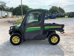 2019 John Deere XUV 835R Image