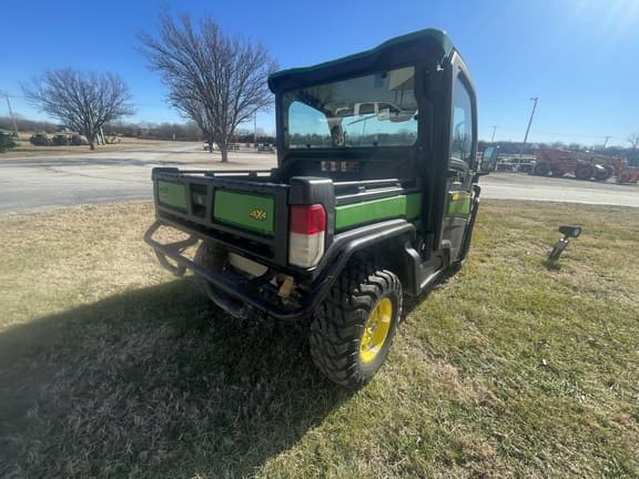 Image of John Deere XUV 835R equipment image 4