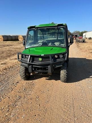 Image of John Deere XUV 835R equipment image 2