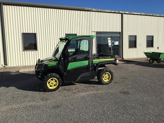 Image of John Deere XUV 835R equipment image 3