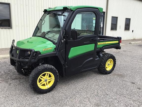 Image of John Deere XUV 835R equipment image 1