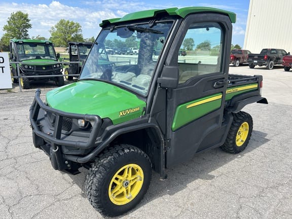 Main image John Deere XUV 835R