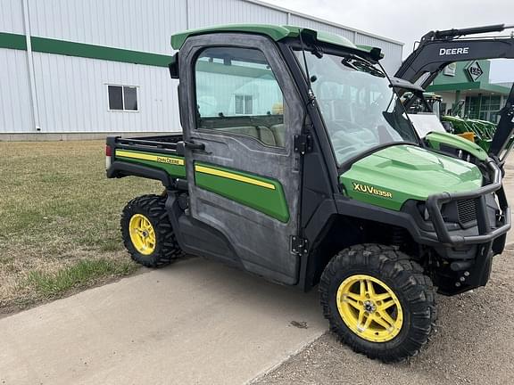 Image of John Deere XUV 835R Primary image