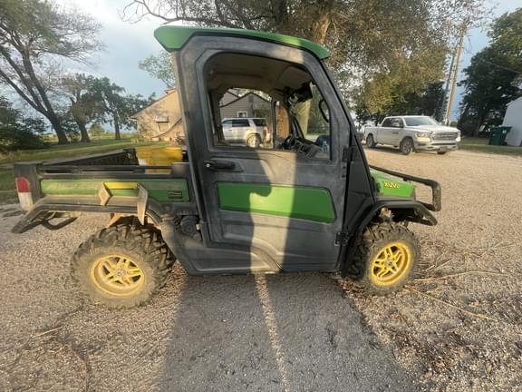 Image of John Deere XUV 835R equipment image 3
