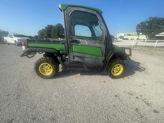 Image of John Deere XUV 835R equipment image 3