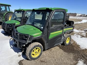 Main image John Deere XUV 835R